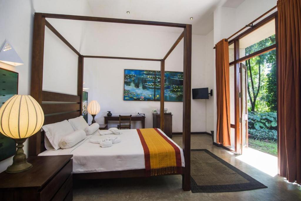 Roman Lake Ayurveda Boutique Resort Ahungalla Bagian luar foto