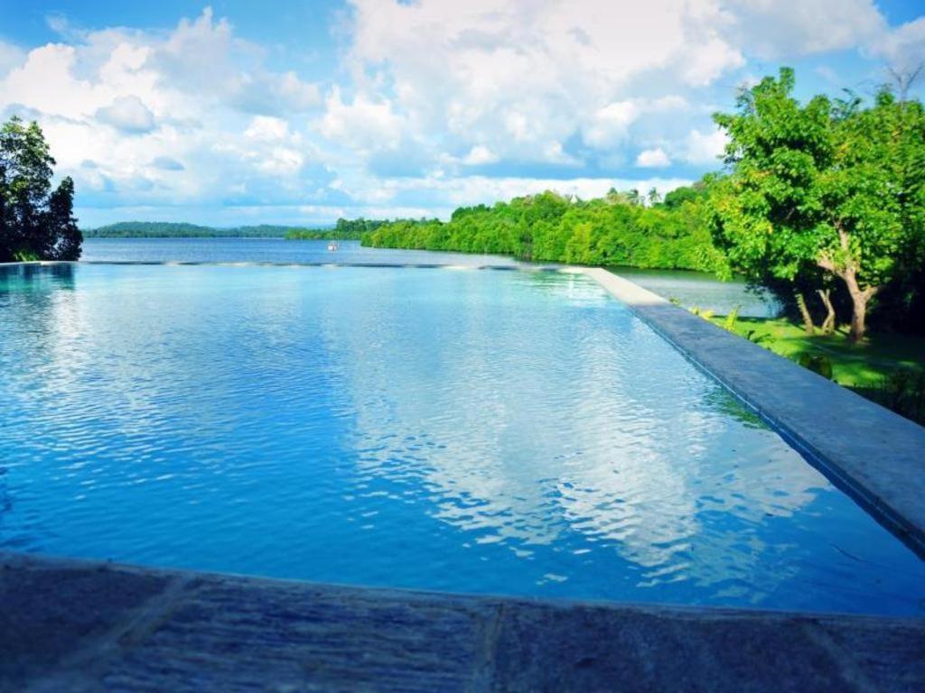 Roman Lake Ayurveda Boutique Resort Ahungalla Bagian luar foto