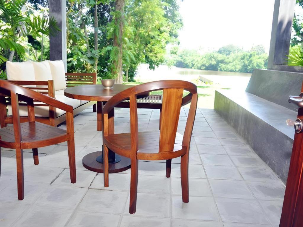 Roman Lake Ayurveda Boutique Resort Ahungalla Bagian luar foto