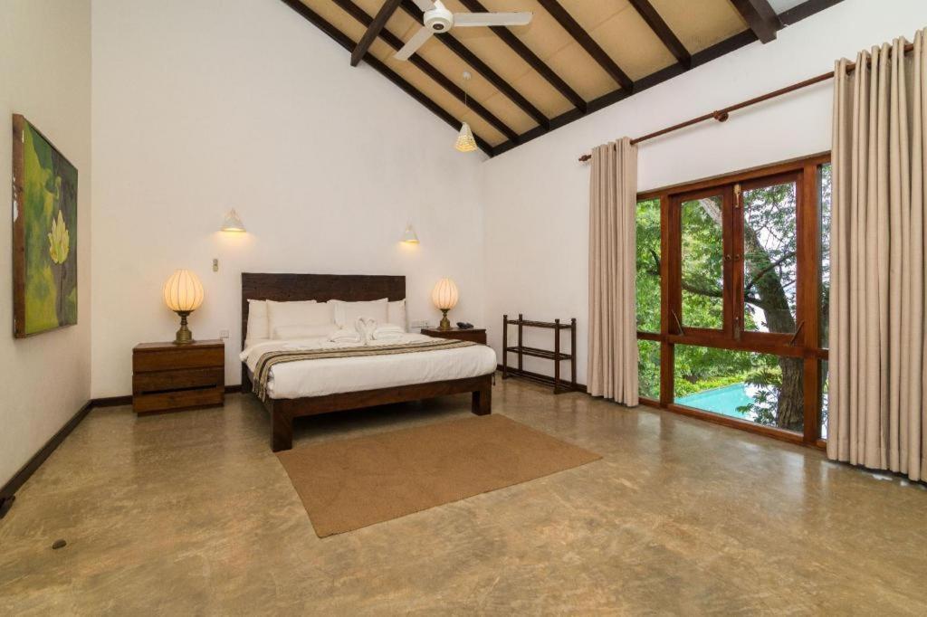 Roman Lake Ayurveda Boutique Resort Ahungalla Bagian luar foto