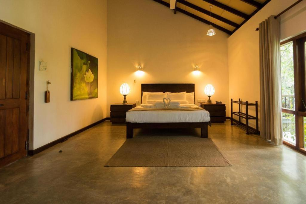 Roman Lake Ayurveda Boutique Resort Ahungalla Bagian luar foto