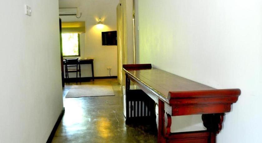 Roman Lake Ayurveda Boutique Resort Ahungalla Bagian luar foto