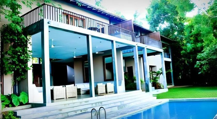 Roman Lake Ayurveda Boutique Resort Ahungalla Bagian luar foto