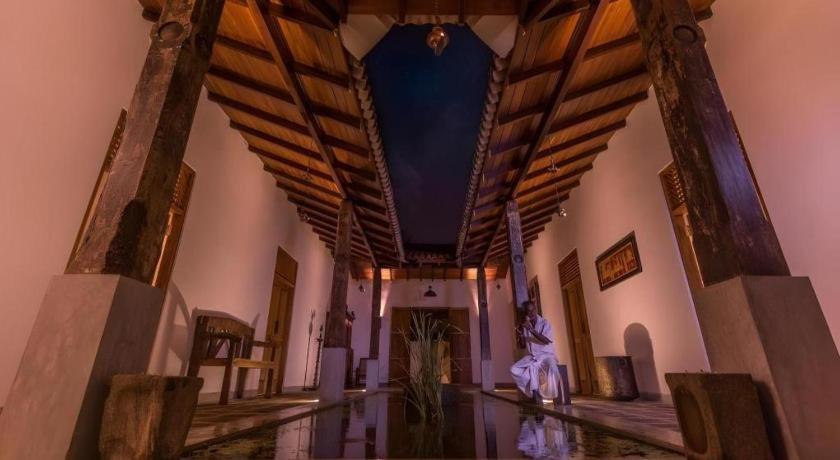 Roman Lake Ayurveda Boutique Resort Ahungalla Bagian luar foto